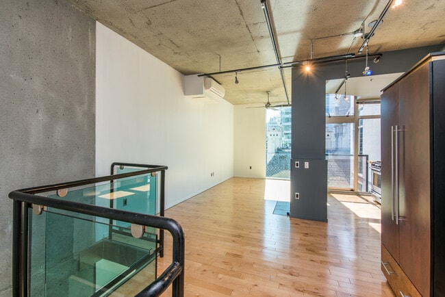 Photo - 1410 SW 11th Ave