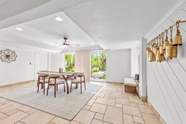 Photo - 2780 NE 16th St