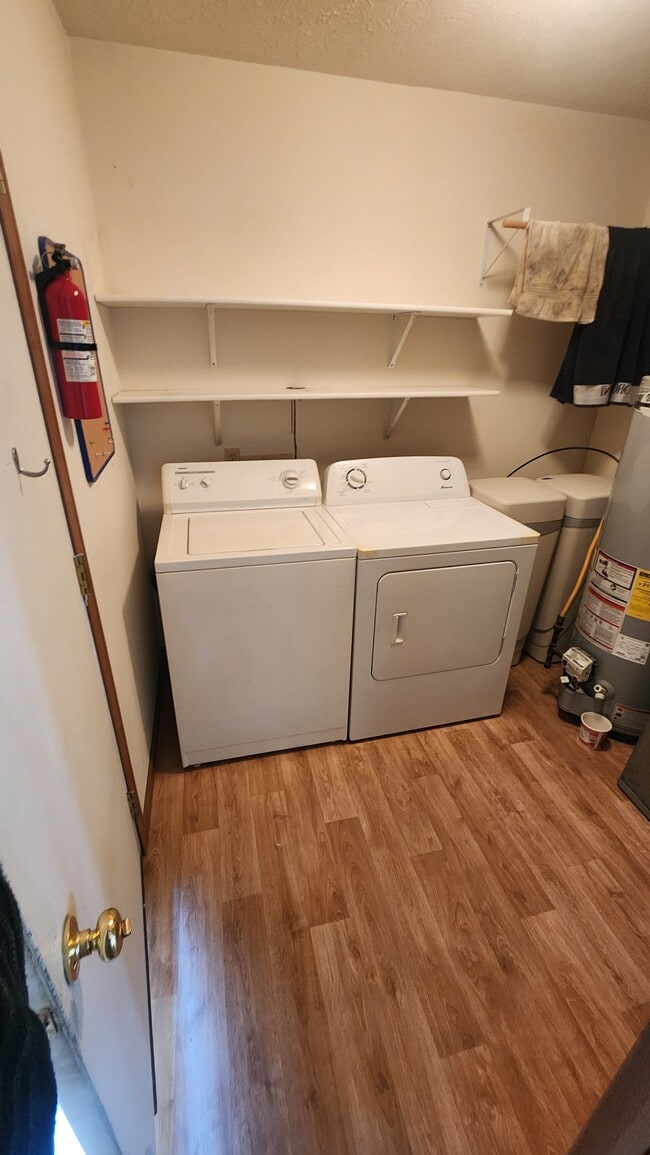 Photo - 2302 Temple Ct E