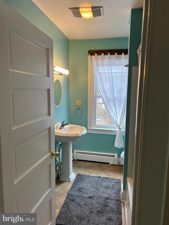 Photo - 532 E Hancock St