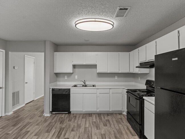 Photo - Wilshire Park Apartments