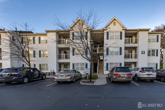 Building Photo - 828 Waterford Dr