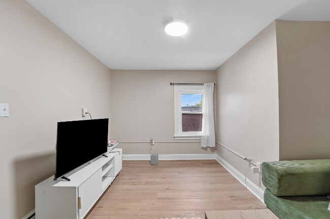 Photo - 108 Robble Ave Apartamento Unidad 2