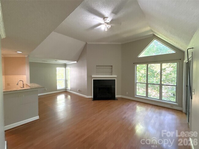 Photo - 2518 Cranbrook Ln Unit 4