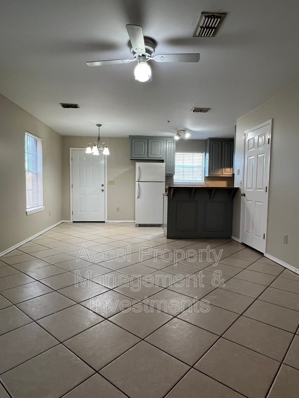 Photo - 407 S 48th Ln Unit 1