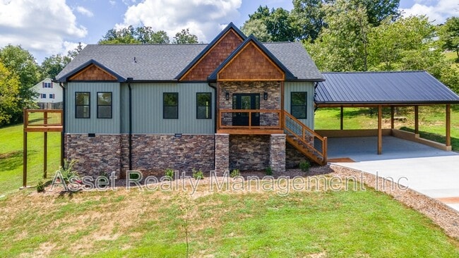 Building Photo - 915 River Cliff Dr Rental