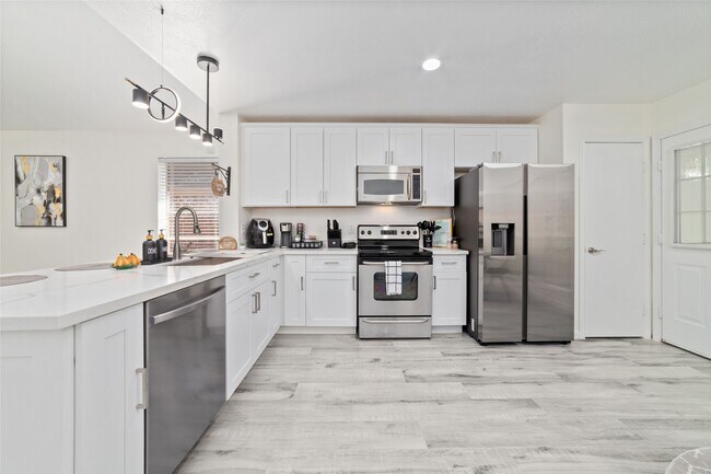 3511 Colleen Woods Cir