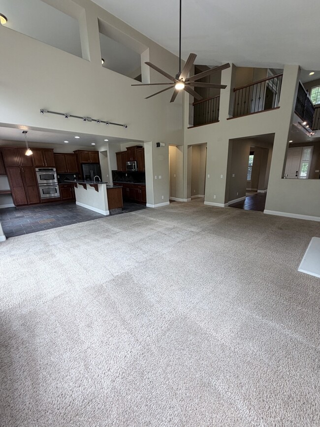 Photo - 615 Royal Windsor Ct