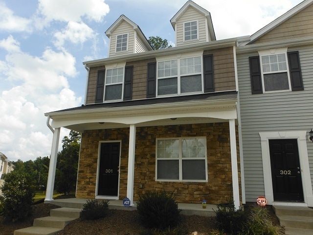 Building Photo - 1725-301 TW Alexander Drive, Durham, NC