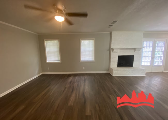 Photo - 2881 Cordell St