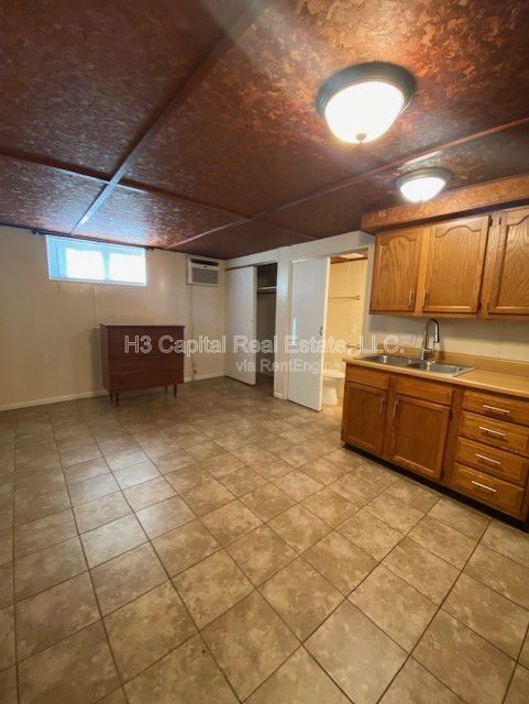 Photo - 117 N Shamrock St Unit 7