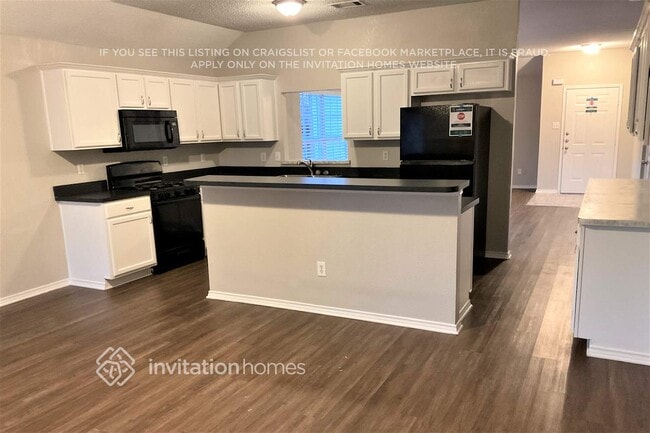 Photo - 9999 Buckingham Ln