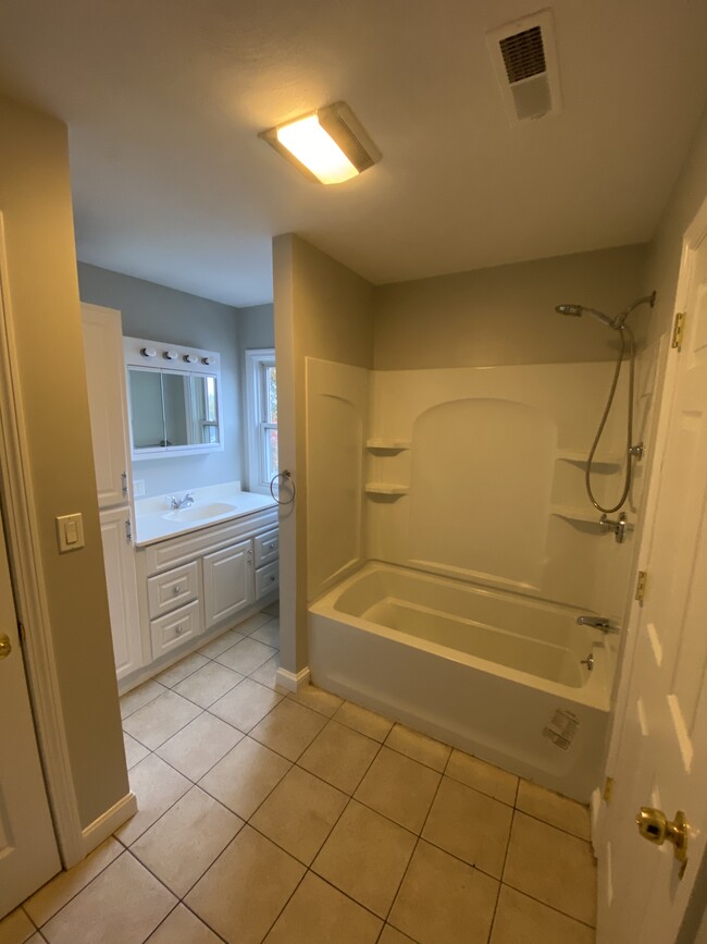 Photo - 118 Beverly St Unit 2