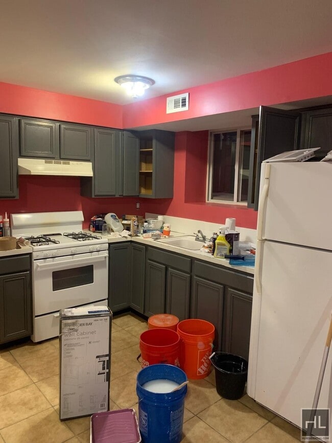 Photo - SHARROTTS ROAD Unit 2