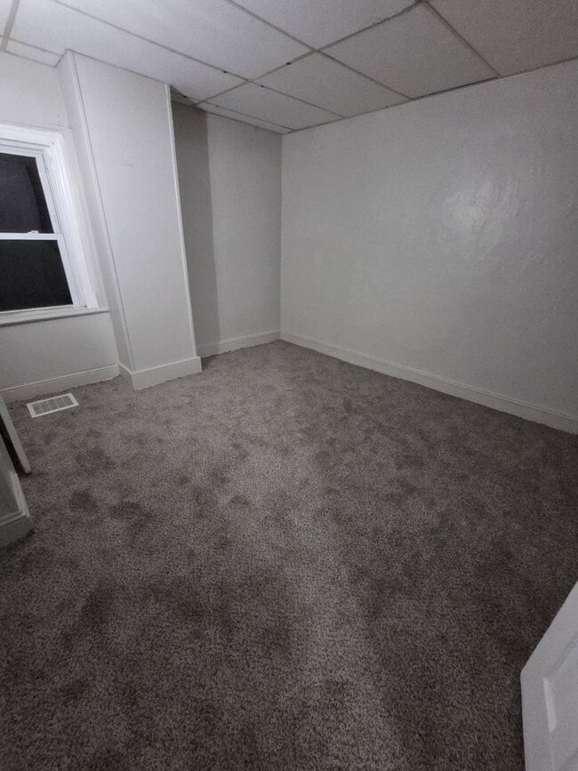 Photo - 2 Bedroom House w/ washer and dryer hook up