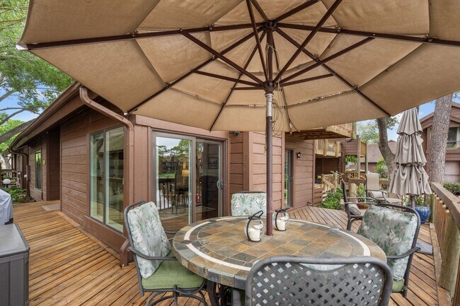 Photo - 659 Davis Rd