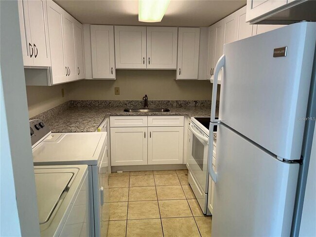 Photo - 40 Club House Dr Unit 106