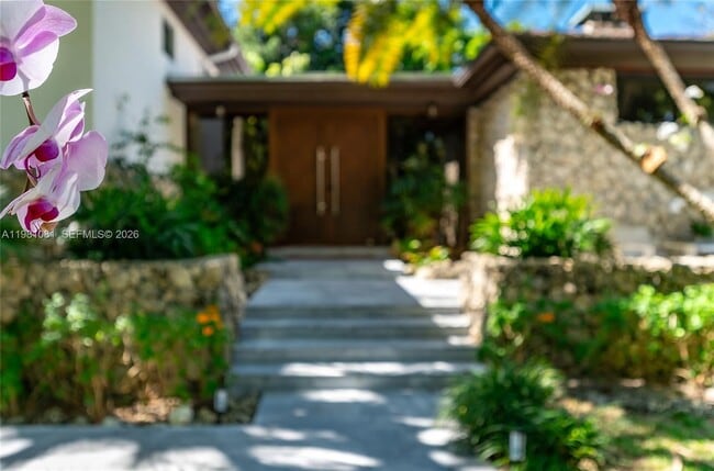 Photo - 3370 Poinciana Ave