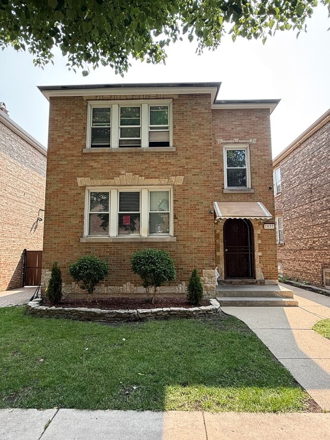 Photo - 1633 Elmwood Ave Casa