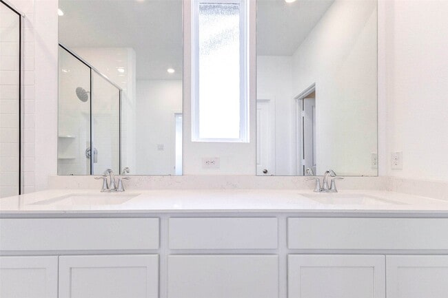 Photo - 27410 Sweetwater Bay Dr