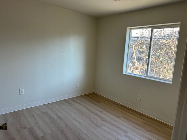 Photo - 806 Emerson Ave Unidad 3