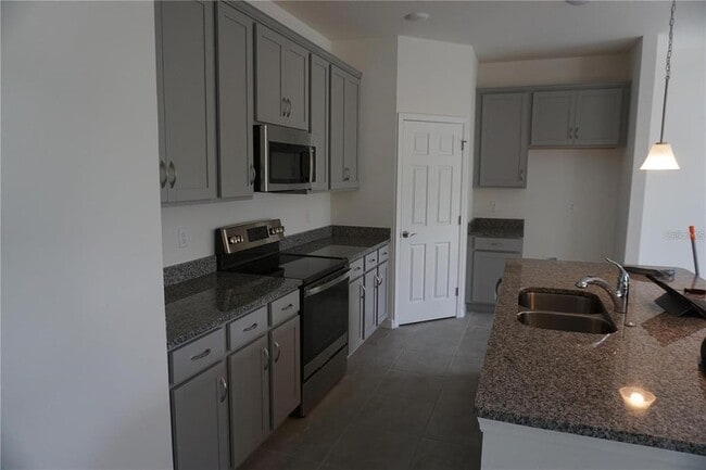 Photo - 1538 Blue Lagoon Cir