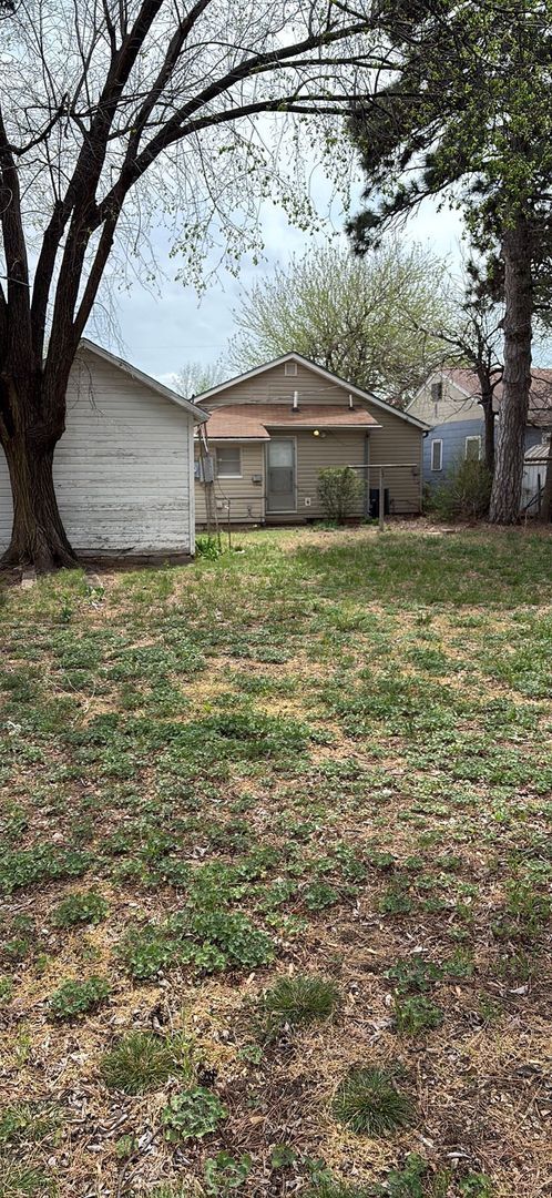 Photo - 1216 W James Ave