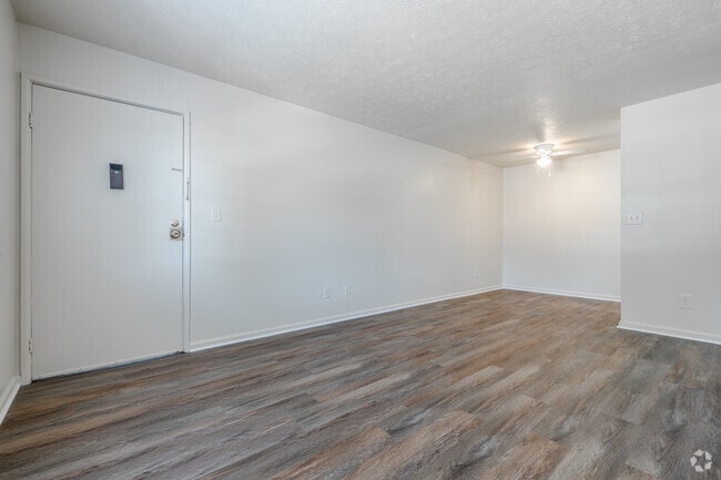 1 habitación, 1 baño - Entrada