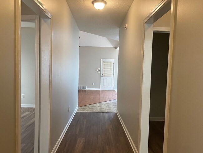 Photo - 9112 Cinderhill Cove W