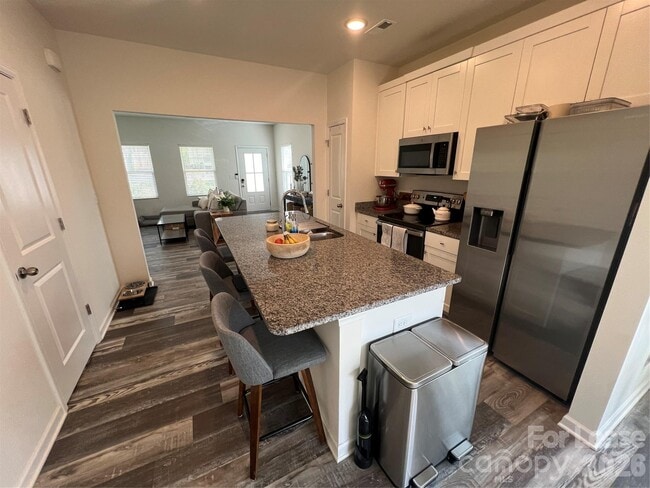 Photo - 19505 Meridian St