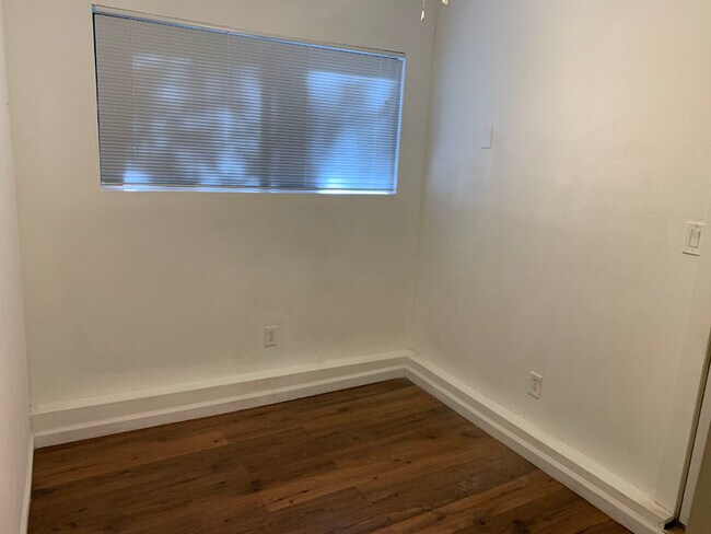 Photo - 6604 Ridgeway Dr