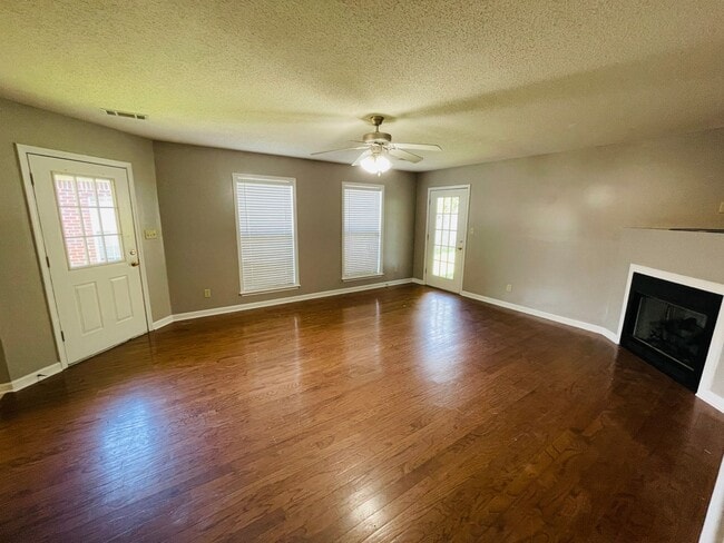 Photo - 3BD/2BA FOR RENT