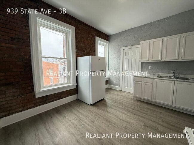 Photo - 939 State Ave Unit 3B