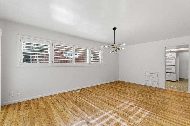 Photo - Spacious 3 Bed, 3 Bath Home Near Weber State