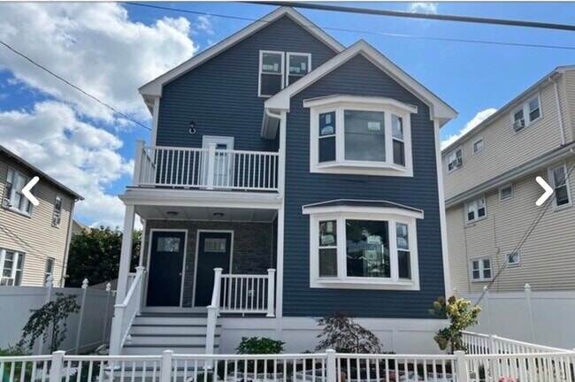 Building Photo - 87-89-89 Harvard St Unit 2 Rental