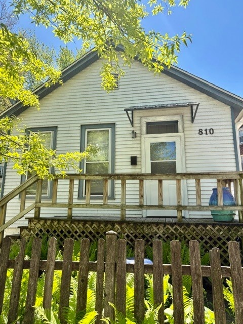 Building Photo - 810 Simpson St