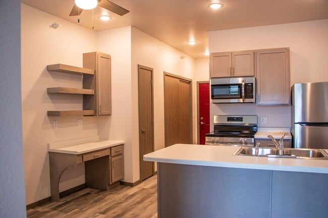 Studio Apartment! South Side Eau Claire - Studio Apartment! South Side Eau Claire