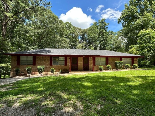 Building Photo - 6694 Maxwell Dr Unit 6694-B