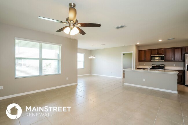 Photo - 1822 NE 4th Pl