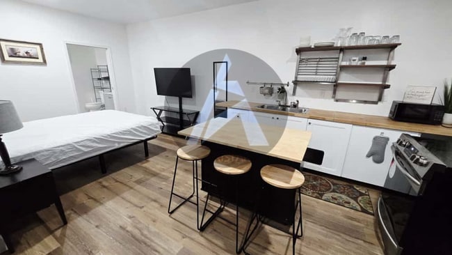 Photo - 4433 Coopers Creek Dr SE