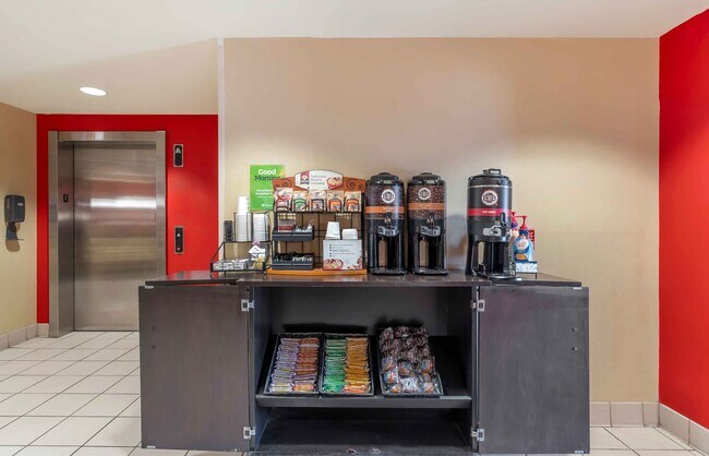 Photo - Furnished Studio-Chicago - Woodfield Mall