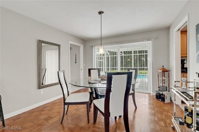 Building Photo - 4556 Lakewood Blvd Rental