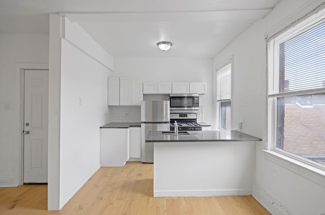 Photo - 2204 E Carson St Unit 3rd Floor