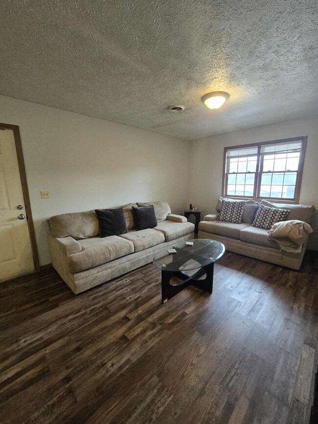 Photo - 115 Holly Dr