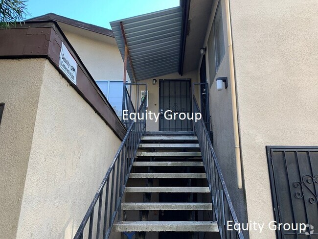 Building Photo - 2268 Unit D Rental