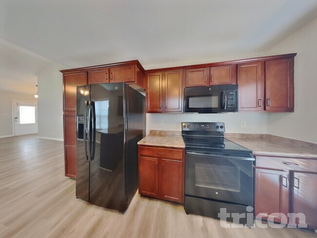 Photo - 1037 Dwight Eisenhower Way