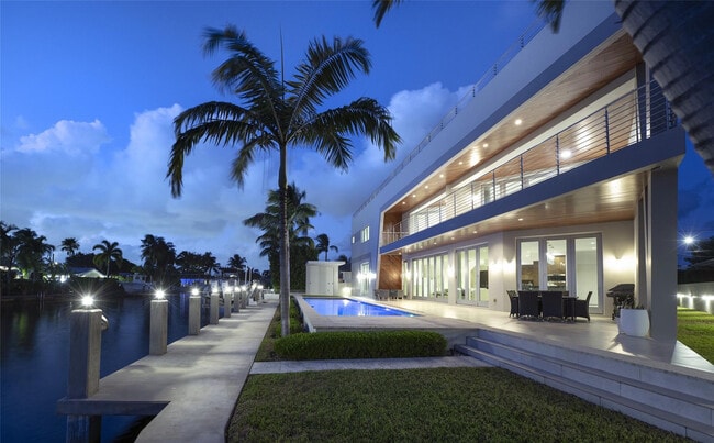 Photo - 3300 NE 39th St