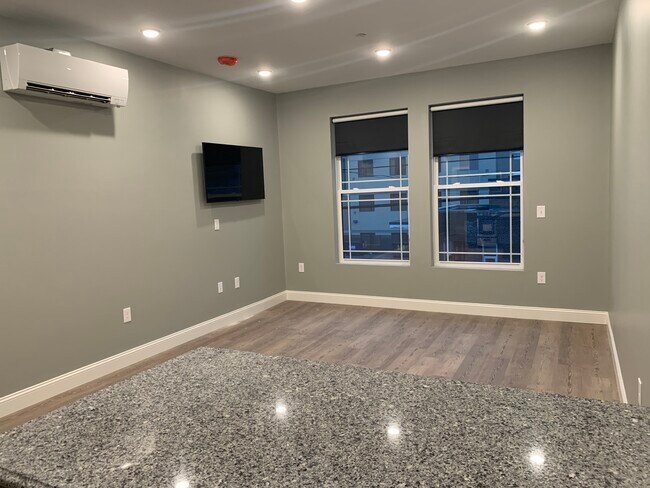 Photo - 14 Yeamans St Unit 309