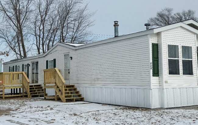 Photo - 200 N 28th St