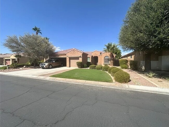 Building Photo - Gated Community in North Indio Rental
